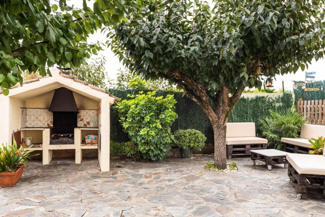 Masia Can Tramontana Guest House Tiana Exterior foto